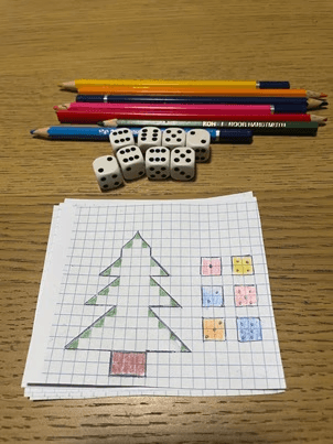 Christmas tree game components